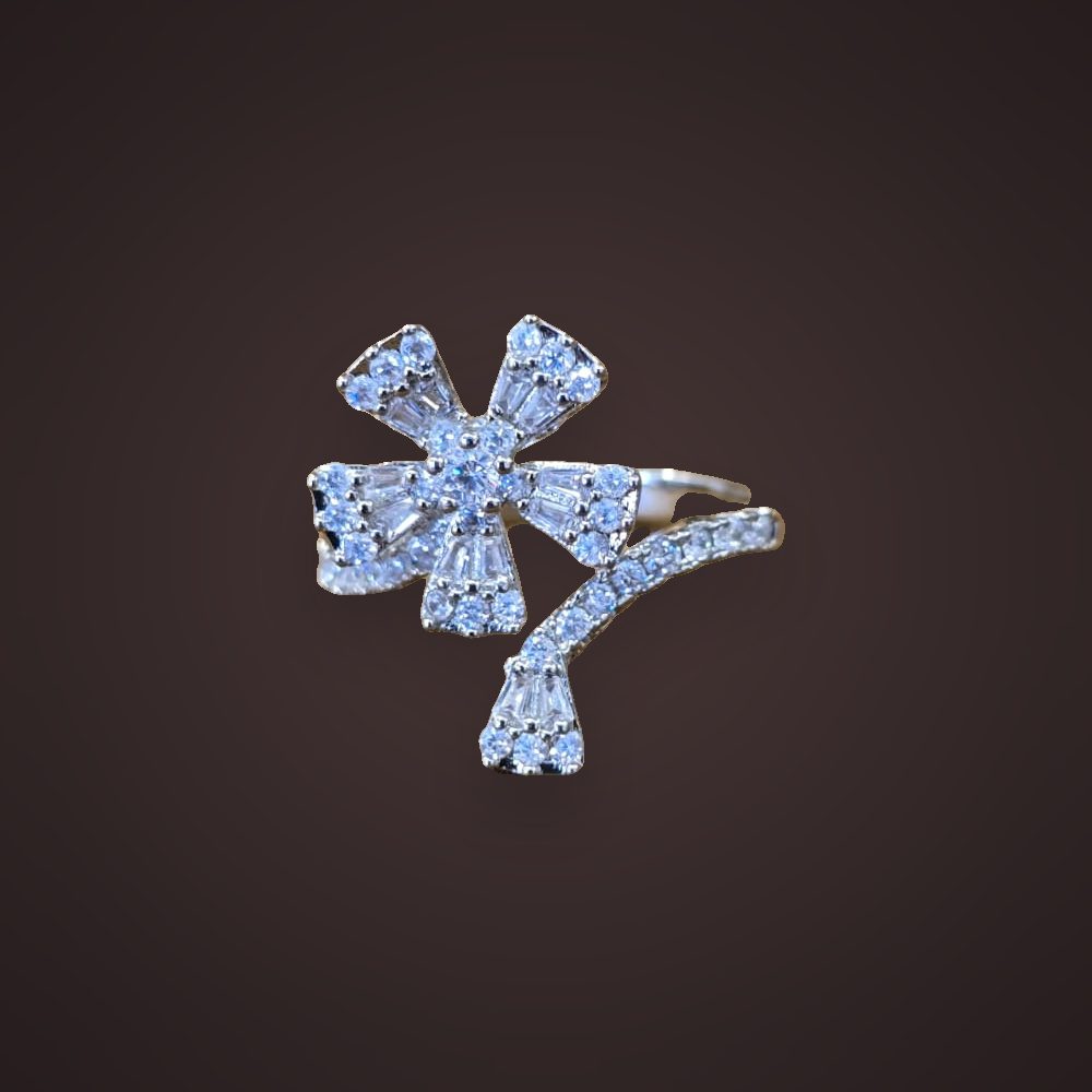 Ribbon Crystal Ring