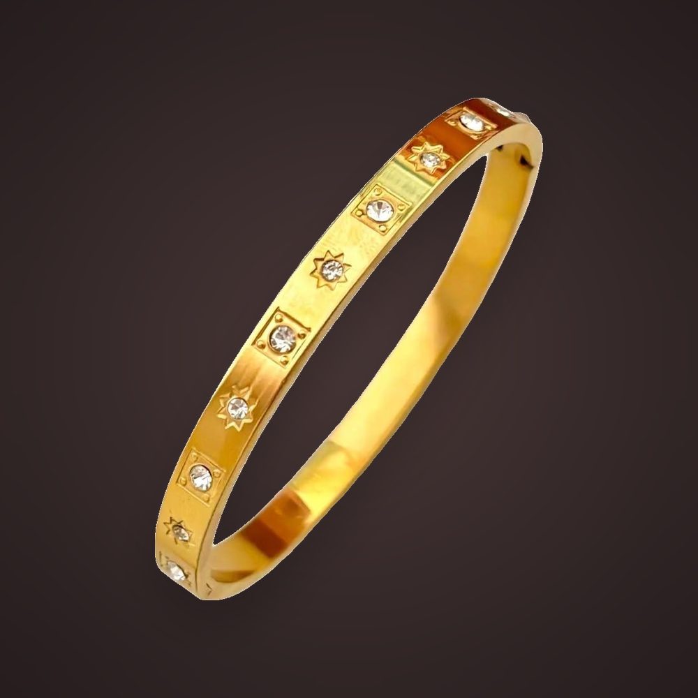 Star-Set Bangle