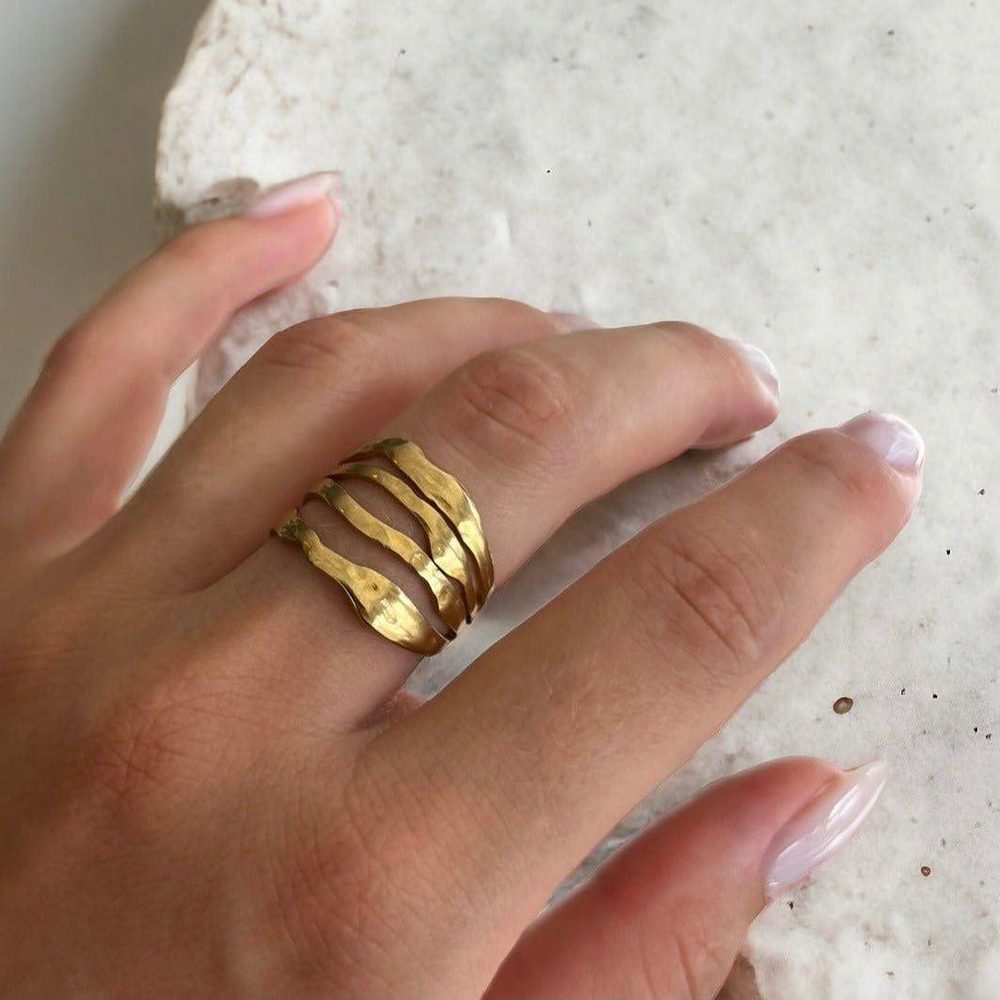 Wave Band Ring